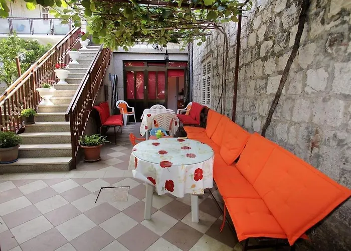 By The Sea - 14907 * Τρογκίρ